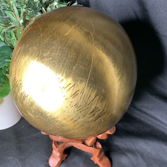 Large 7” diameter gilded solid wood sphere with wooden stand - Picture 7 of 14